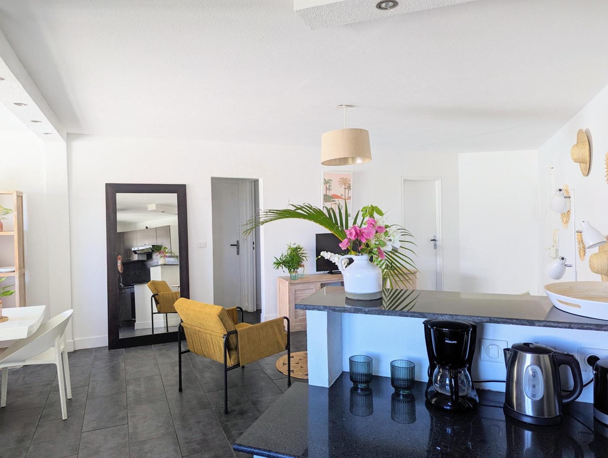 Cap Saint Gilles - T3 Vue Sur Le Port Apartment Exterior foto